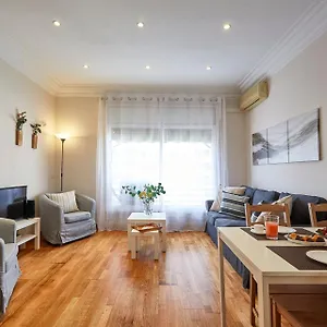 Apartamento Bbarcelona Gaudi Avenue Flat, Barcelona